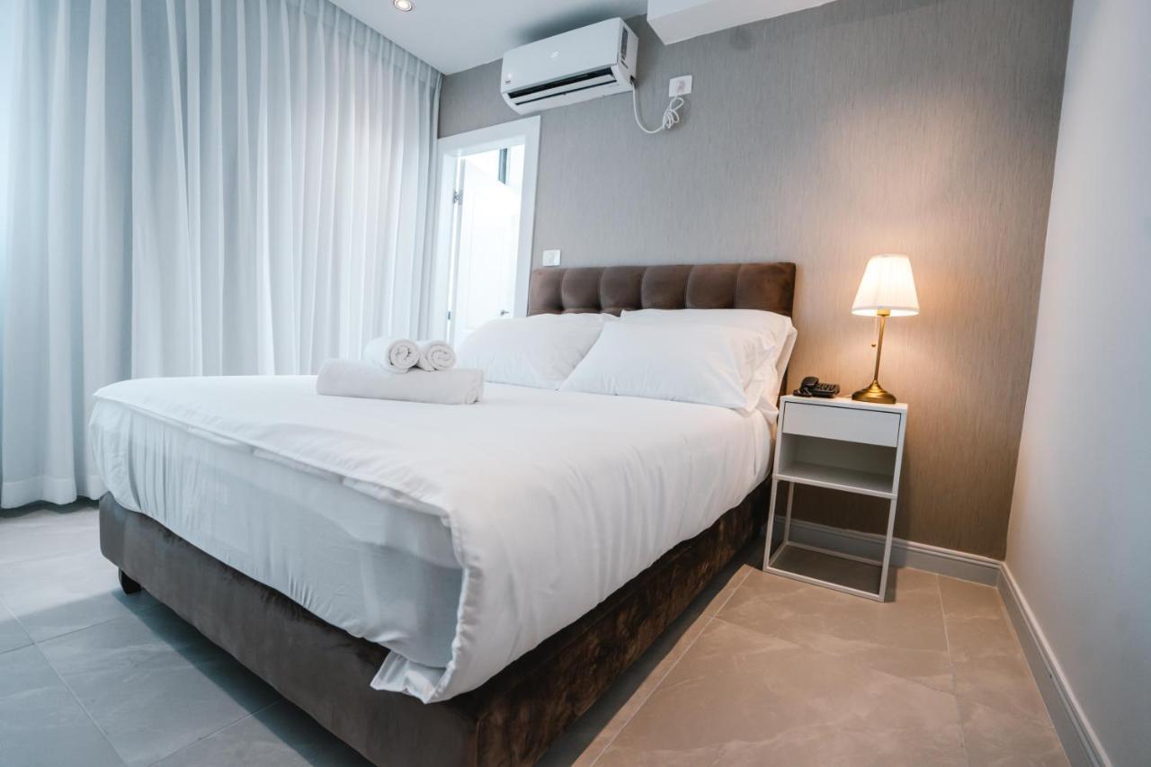 Unique Hotel 아슈도드 외부 사진
